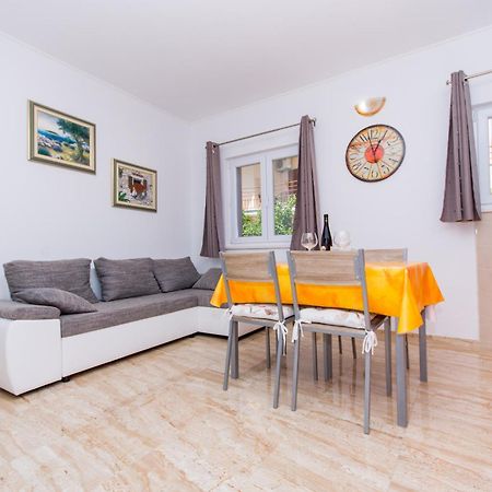 Apartmani Ferdi Trogir Eksteriør billede