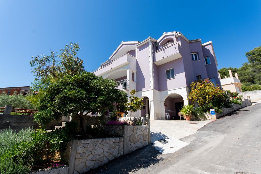 Apartmani Ferdi Trogir Eksteriør billede