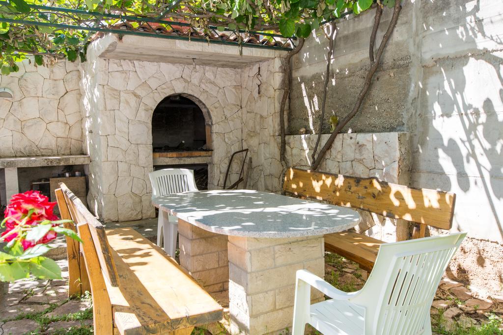 Apartmani Ferdi Trogir Eksteriør billede